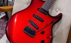 【SOLD】MUSIC MAN Luke 4 SSS Scoville Red【3シングルの極み】